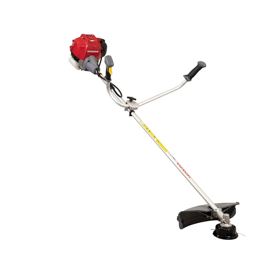 Motocoasa de umar pe benzina Honda UMK 450 E UEET, 4 timpi, 2 CP